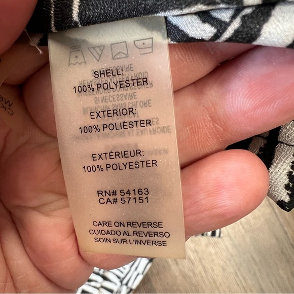 Calvin Klein abstract blouse SZ 2X - Picture 4 of 4